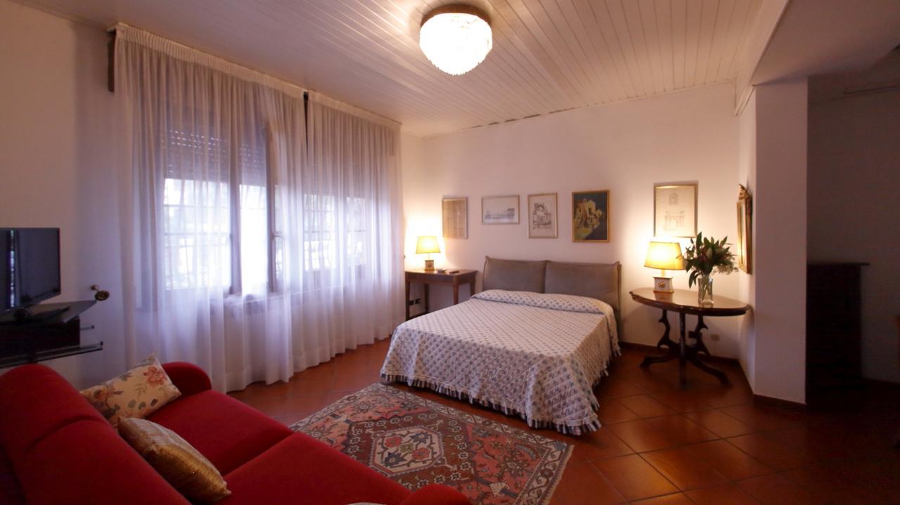 B&B Domus Сирмионе Экстерьер фото